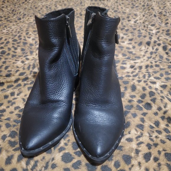 Black ankle boots - Picture 1 of 2